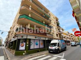 Flat, 103 m², near bus and train