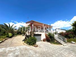 Casa (unifamiliar aislada), 215 m², cerca de bus y tren