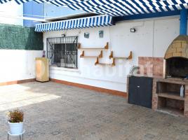 Ático, 67 m², cerca de bus y tren