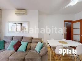 Pis, 117 m², prop de bus i tren, CENTRO