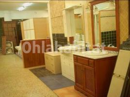 Business premises, 260 m², Centre
