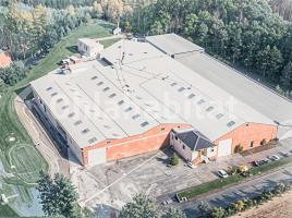 Louer , 6074 m²