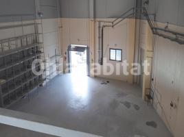 , 545 m²