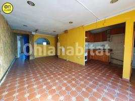 Flat, 78 m², near bus and train