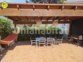 Casa (unifamiliar aislada), 231 m², cerca de bus y tren, La Miranda