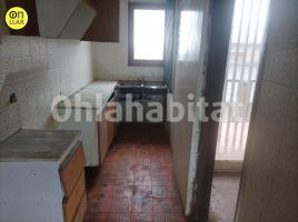 Pis, 81 m², prop de bus i tren