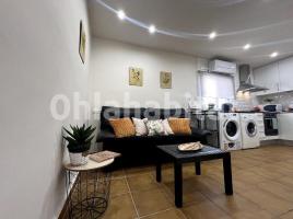 Apartamento, 55 m², cerca de bus y tren