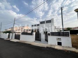 Casa (unifamiliar aislada), 87 m², cerca de bus y tren, seminuevo
