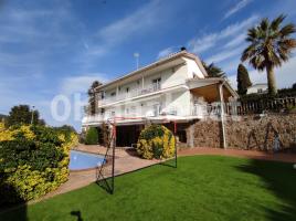 Casa (unifamiliar aislada), 357 m², cerca de bus y tren
