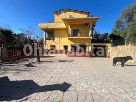 Casa (unifamiliar aislada), 205 m², cerca de bus y tren