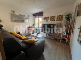 Pis, 70 m², prop de bus i tren