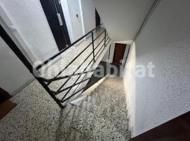 Pis, 70 m², prop de bus i tren