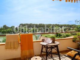 Apartament, 53 m², near bus and train