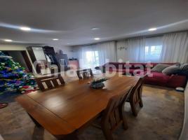 Casa (unifamiliar aïllada), 220 m², prop de bus i tren, seminou