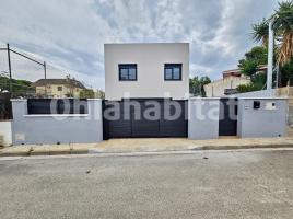 Houses (detached house), 231.36 m², near bus and train