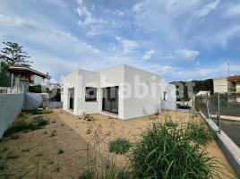 Houses (detached house), 231.36 m², near bus and train