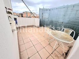 Àtic, 64 m², prop de bus i tren, Marianao