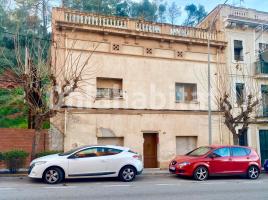 Casa (unifamiliar aislada), 244 m², cerca de bus y tren