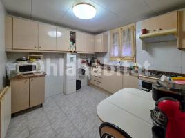 Casa (casa rural), 290 m², cerca de bus y tren