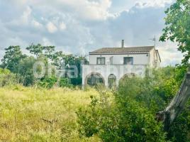  (casa rural), 673 m², près de bus et de train