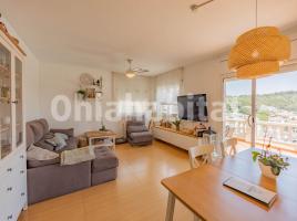 Casa (unifamiliar aislada), 154 m², cerca de bus y tren, seminuevo