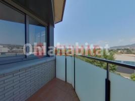Pis, 72 m², près de bus et de train, presque neuf, Sant Joan Despí