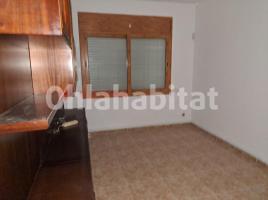 Piso, 44 m², cerca de bus y tren