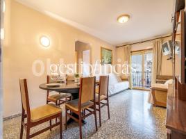 Pis, 94 m², prop de bus i tren