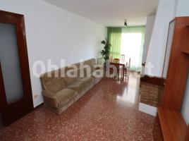Flat, 136 m², near bus and train