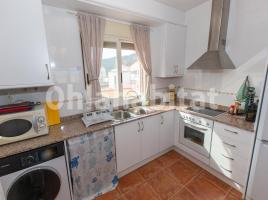 Dúplex, 113 m², cerca de bus y tren, seminuevo