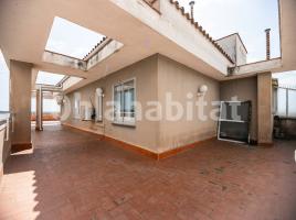 Ático, 268 m², cerca de bus y tren