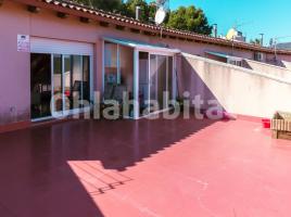 Houses (detached house), 164 m², near bus and train
