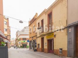 Houses (detached house), 395 m², near bus and train, Casco antiguo