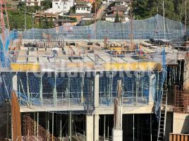 Pis, 104.73 m², près de bus et de train, nouveau
