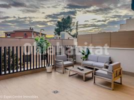 Piso, 124.84 m², cerca de bus y tren, nuevo