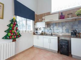 Casa (unifamiliar aislada), 169 m², cerca de bus y tren, seminuevo