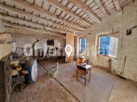 Casa (unifamiliar aislada), 301 m², cerca de bus y tren