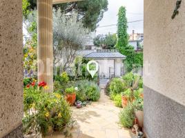 Houses (detached house), 223 m², near bus and train