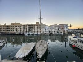 Piso, 65 m², cerca de bus y tren