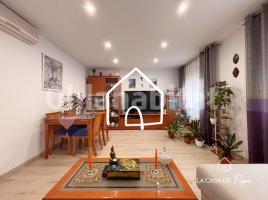 Piso, 59 m², cerca de bus y tren, Doctor Reig