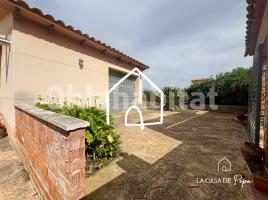 Houses (detached house), 388 m², near bus and train, almost new