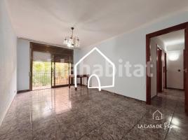 Flat, 82 m², near bus and train, Roureda