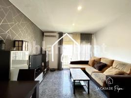 Pis, 108 m², prop de bus i tren