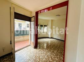 Piso, 138 m², cerca de bus y tren