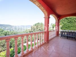 Casa (unifamiliar aislada), 230 m², cerca de bus y tren, seminuevo
