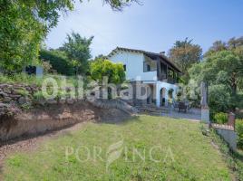 Casa (unifamiliar aislada), 264 m², cerca de bus y tren