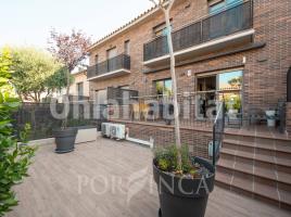  (unifamiliar adossada), 126 m², près de bus et de train, presque neuf