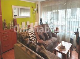 Piso, 210 m², cerca de bus y tren