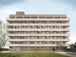 Pis, 102 m², près de bus et de train, nouveau