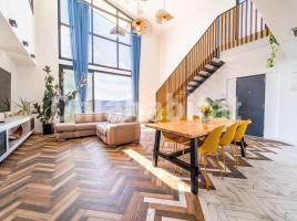  (unifamiliar aïllada), 270 m², près de bus et de train